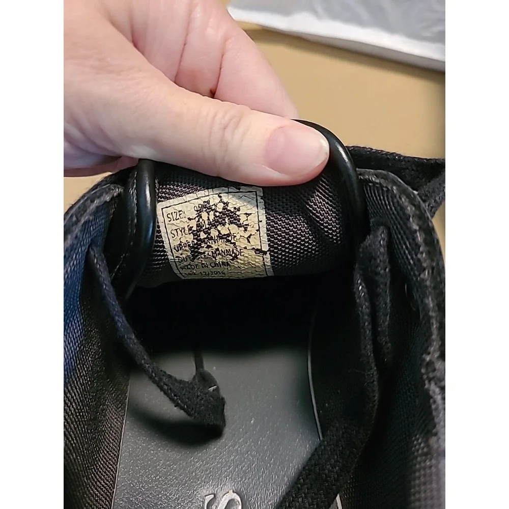 Guess‎ GM Jaystone Black Men's Shoe Size 9 (US)